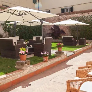 **** Couette-café La Corte Di Lisa - Self Check In Italie